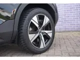 Foto 29 van Volvo XC40 Recharge P8 AWD R-Design | Trekhaak | Adaptieve cruise control | vierwiel aandrijving | G
