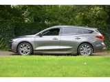 Foto 26 van Ford Focus Wagon 1.0 EcoBoost Hybrid ST Line Navi/Led/Pdc/Ecc/Trekhaak/Achteruitrijcamera/Privacy-Gl