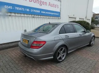 Foto 16 van MERCEDES-BENZ C-KLASSE 200 Kompressor AMG EDITION AUT.,H&K,Leer,Clima,Trhaak