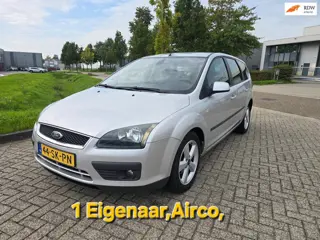 Ford Focus Wagon 1.6-16V Futura Airco