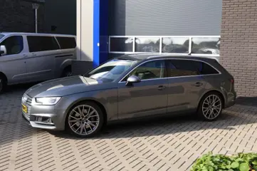 Foto 13 van AUDI A4  AVANT 45 TDI QUATTRO
