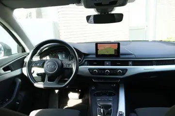 Foto 18 van AUDI A4  AVANT 45 TDI QUATTRO
