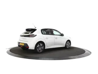 Foto 16 van Peugeot 208 1.2 PureTech Allure PANO | CARPLAY | CAMERA