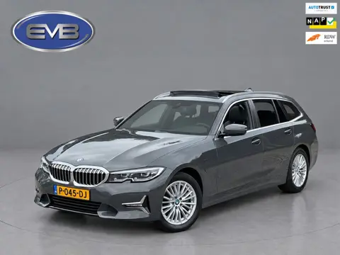 BMW 3-serie Touring 320e Business Edition Plus, panoramadak, lederen sportinterieur, vele opties, 1 