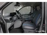 Foto 27 van Ford E-Transit Custom L2H1 218Pk Aut. | Tourneo Sport | 8-Persoons | Nieuwe 71kWh Accu | Elektrisch