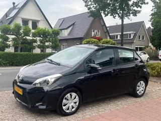 Toyota Yaris 1.5 Full Hybrid Aspiration dealeronderhouden NAP.