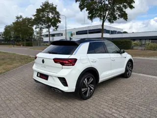 Foto 18 van VOLKSWAGEN T-ROC 1.5 TSI R-Line Pano Camera Adaptive Cruise