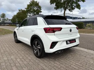 Foto 13 van VOLKSWAGEN T-ROC 1.5 TSI R-Line Pano Camera Adaptive Cruise