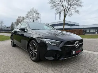 Foto 15 van MERCEDES-BENZ A-KLASSE 180 Star Edition Luxury Line Navi Camera