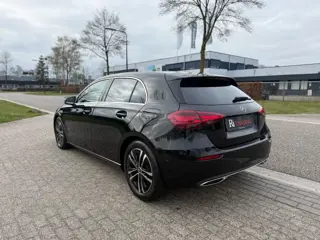 Foto 14 van MERCEDES-BENZ A-KLASSE 180 Star Edition Luxury Line Navi Camera