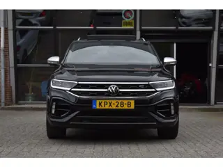 Foto 11 van Volkswagen T-Roc 2.0 TSI 4Motion R Pano Akra Lane Camera ACC Trekhaak