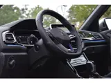 Foto 30 van Volkswagen T-Roc 2.0 TSI 4Motion R Pano Akra Lane Camera ACC Trekhaak
