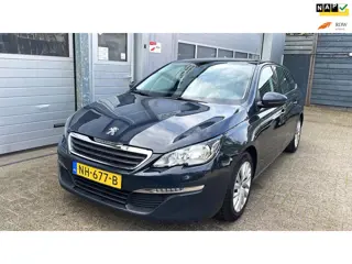 Foto 11 van Peugeot 308 SW 1.2 PureTech Blue Lease-Navi-Clima-Cruise-APK
