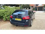 Foto 24 van Peugeot 308 SW 1.2 PureTech Blue Lease-Navi-Clima-Cruise-APK