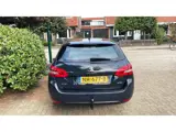 Foto 26 van Peugeot 308 SW 1.2 PureTech Blue Lease-Navi-Clima-Cruise-APK