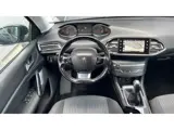 Foto 29 van Peugeot 308 SW 1.2 PureTech Blue Lease-Navi-Clima-Cruise-APK