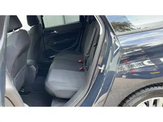 Foto 18 van Peugeot 308 SW 1.2 PureTech Blue Lease-Navi-Clima-Cruise-APK