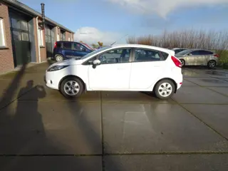Foto 13 van Ford Fiesta 1.25 Trend