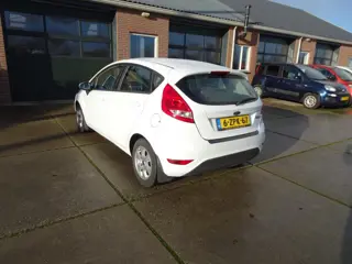 Foto 14 van Ford Fiesta 1.25 Trend