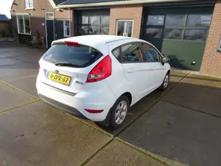 Foto 16 van Ford Fiesta 1.25 Trend