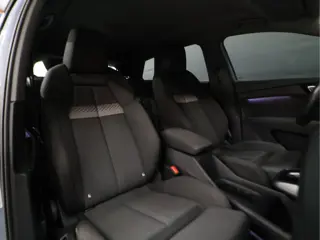 Foto 16 van Audi Q4 e-tron 40 Launch edition Advanced 77 kWh [SOH 92%, SONOS, MATRIX LED, APPLE CARPLAY, ANDROID