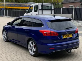 Foto 20 van Ford Focus Wagon 1.5 Titanium NIEUWSTAAT NAVI CRUISE KEYLESS CAMERA PDC CLIMA