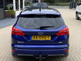 Foto 19 van Ford Focus Wagon 1.5 Titanium NIEUWSTAAT NAVI CRUISE KEYLESS CAMERA PDC CLIMA