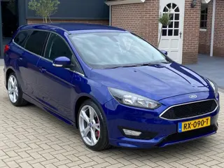 Foto 16 van Ford Focus Wagon 1.5 Titanium NIEUWSTAAT NAVI CRUISE KEYLESS CAMERA PDC CLIMA