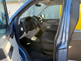 Foto 12 van Volkswagen Transporter 2.0 TDI Highline AIRCO Leer Navi Pdc Camera 2x schuifdeuren