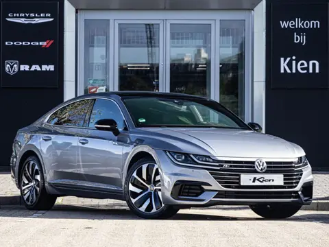 Volkswagen Arteon 1.5 TSI R Line | Pano | Full LED | Keyless Entry | Ergo Comfort Stoelen | ACC | 19