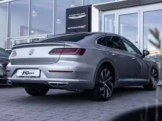 Foto 16 van Volkswagen Arteon 1.5 TSI R Line | Pano | Full LED | Keyless Entry | Ergo Comfort Stoelen | ACC | 19