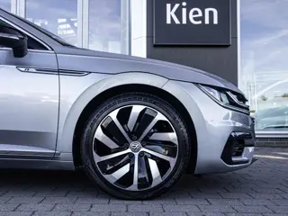 Foto 17 van Volkswagen Arteon 1.5 TSI R Line | Pano | Full LED | Keyless Entry | Ergo Comfort Stoelen | ACC | 19