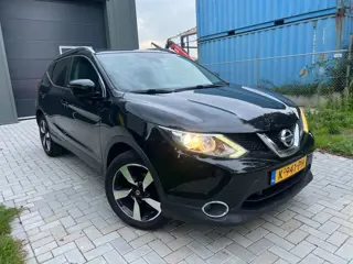 Foto 14 van Nissan Qashqai 1.2 Premier Edition pano/camera