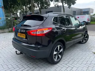 Foto 16 van Nissan Qashqai 1.2 Premier Edition pano/camera