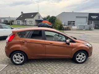 Foto 20 van Ford Fiesta 1.0 Titanium Airco, 5 deurs