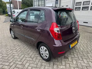 Foto 14 van Hyundai I10 1.0 i-Drive Cool Airco, 2e eigenaar