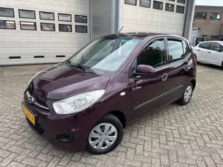Foto 17 van Hyundai I10 1.0 i-Drive Cool Airco, 2e eigenaar