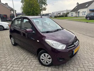 Foto 18 van Hyundai I10 1.0 i-Drive Cool Airco, 2e eigenaar