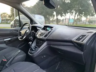 Foto 11 van Ford Transit Connect 1.6 TDCI L2 2015 | 3 Zits | Airco