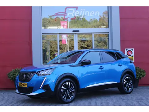 Peugeot 2008 1.2 130PK ALLURE PACK | TREKHAAK AFNEEMBAAR | NAVIGATIE 10" TOUCHSCREEN | APPLE CARPLAY