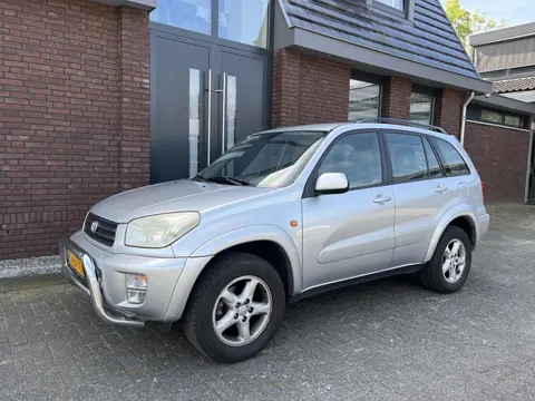 Toyota RAV4 2.0-16V VVT-i Sol
