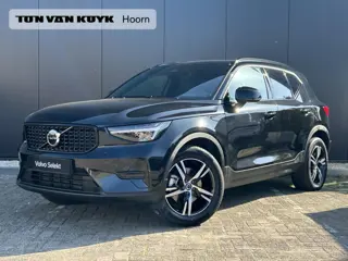 Volvo XC40 2.0 B4 Plus Dark Adaptieve cruise control / BLIS / Elektr. stoelverstelling / Stoel- en s