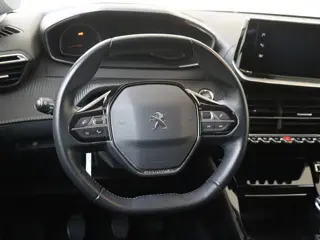 Foto 18 van Peugeot 208 1.2 PureTech Allure (bj 2021)