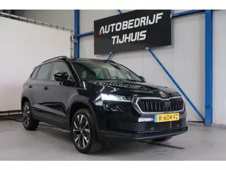 Skoda Karoq 1.5 TSI ACT Business Edition Plus Automaat - N.A.P. Airco, Cruise, Navi, Camera, PDC.