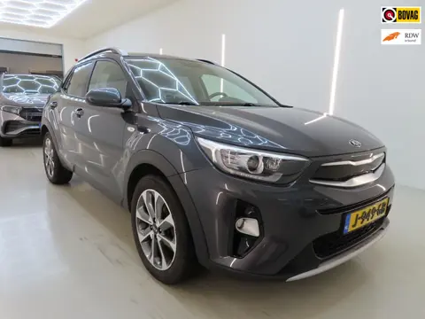 Kia Stonic 1.0 T-GDi Sports Edition+Led+Navigatie+Camera+Half-Leder+cruise+Privacy-Glass+airco = TOP