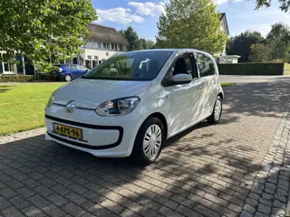 Volkswagen up! 1.0 move up! BlueMotion | NAVI | Cruise Control | PDC |