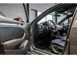 Foto 16 van Audi A3 Sportback 35 TFSI CoD Sport S Line Edition B&O | Nederlandse Auto