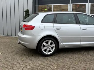 Foto 18 van Audi A3 Sportback 1.6 Attraction Business Edition | Airco | NAP | Climate | CV | Camera |