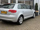 Foto 29 van Audi A3 Sportback 1.6 Attraction Business Edition | Airco | NAP | Climate | CV | Camera |