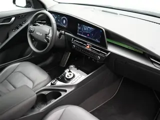 Foto 18 van Kia Niro 1.6 GDi ExecutiveLine PHEV 182pk Dealer O.H | Trekhaak Afn. | Adaptive Cruise | Head Up | C